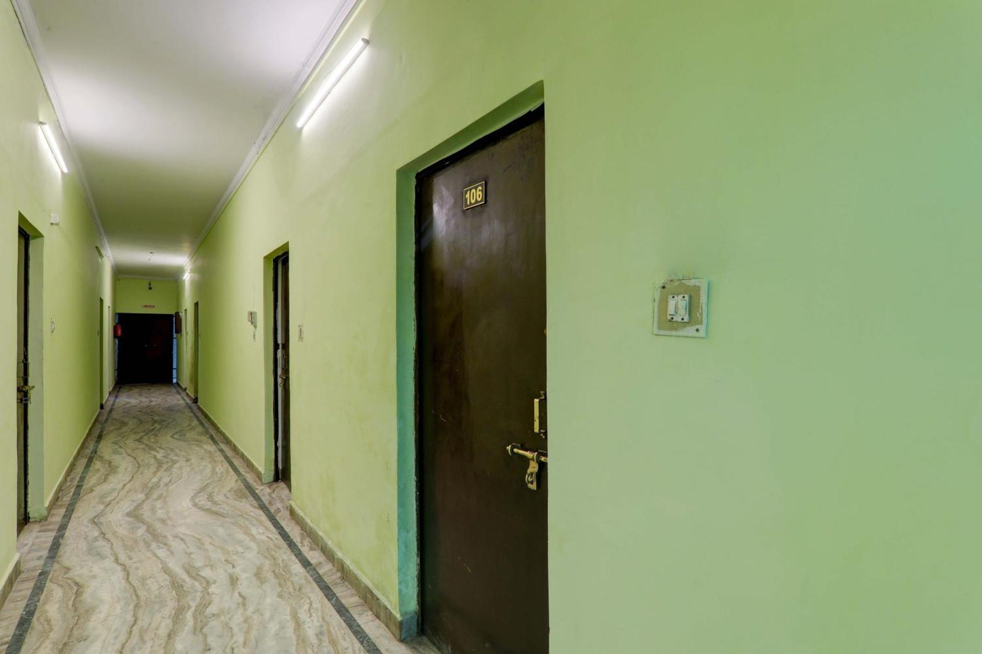 Hotel O Dripp Stay Inn Λάκναου Εξωτερικό φωτογραφία